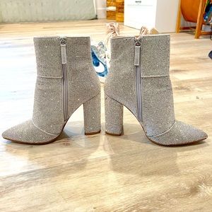 Steve Madden womens booties size 7.5